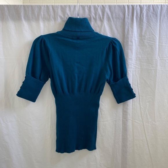 Women's/Juniors Short Sleeve Turtleneck Top - Size: Large - Picture 6 of 7